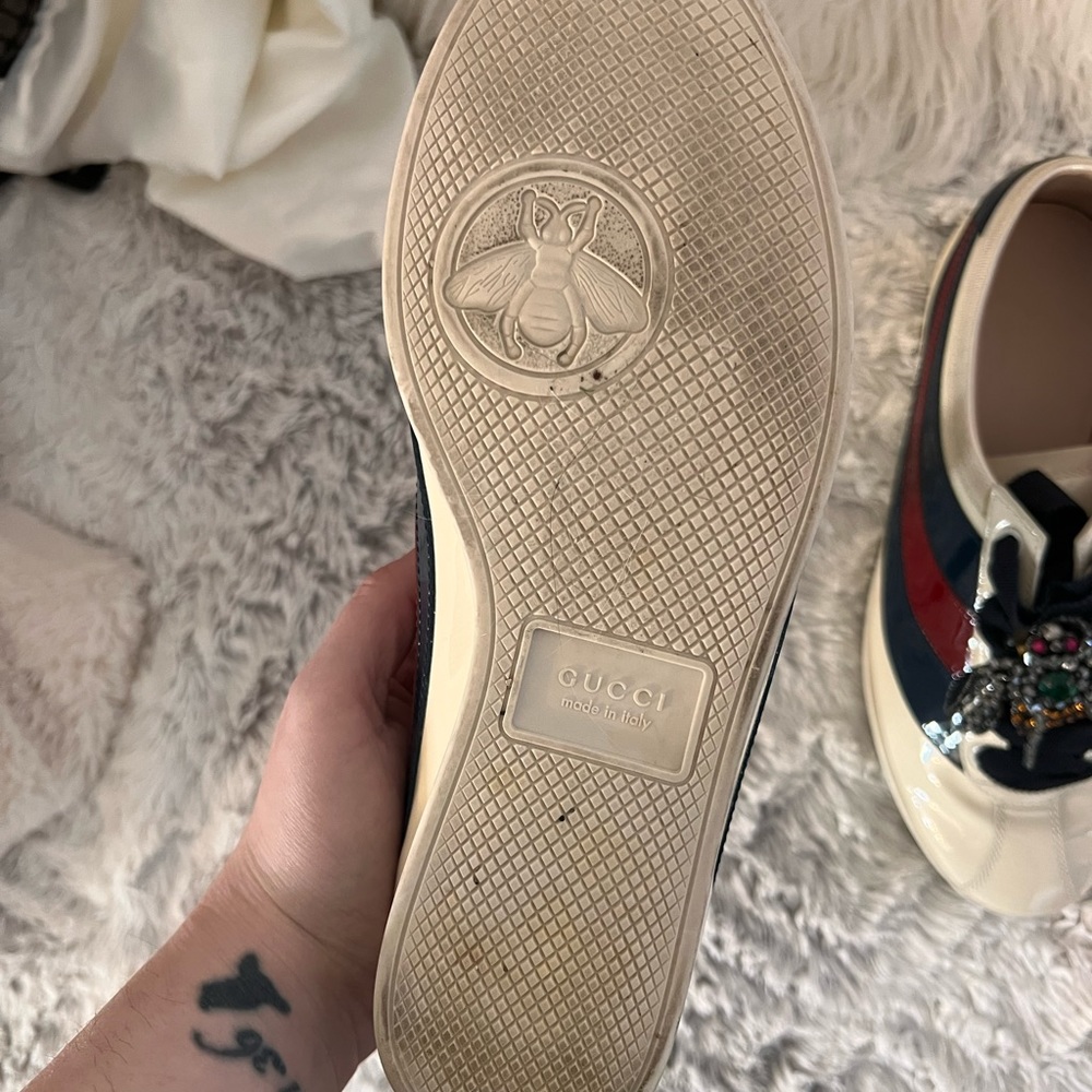 COPY - Authentic Gucci Shoes - Picture 5 of 6
